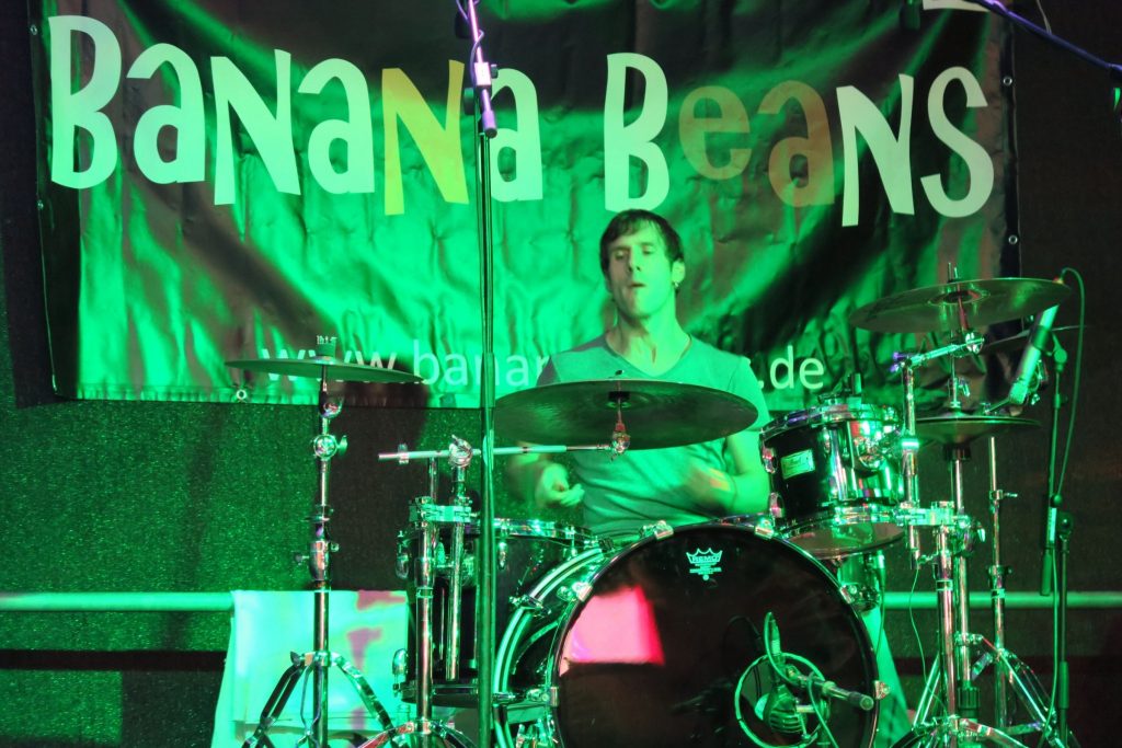 Martin am Schlagzeug in Neureut 2017